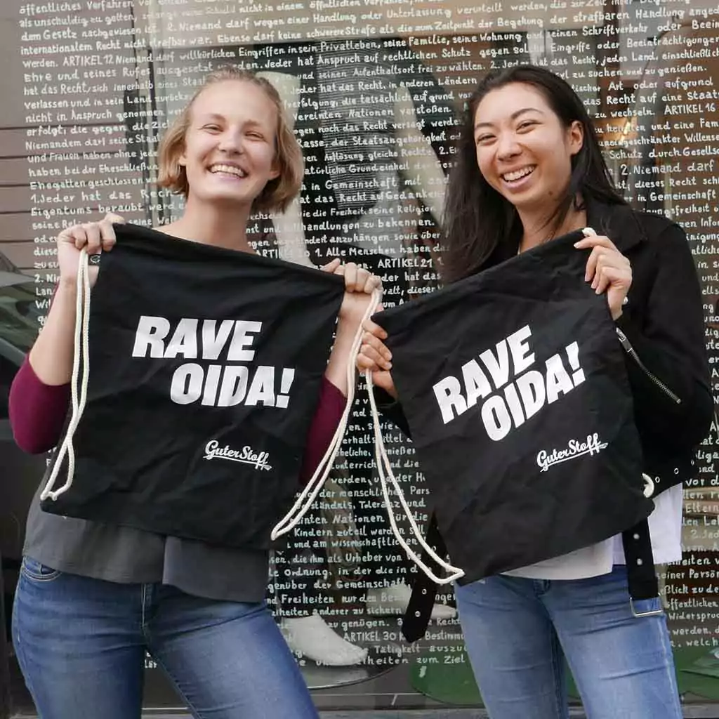 T-Shirts und Stoffsackerl mit Siebdruck bedrucken lassen. Guter Stoff bio fair vegan in Wien